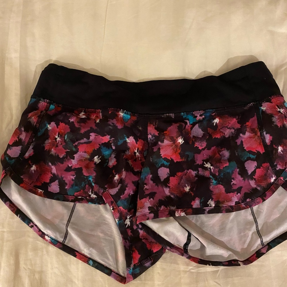 Flora lululemon shorts